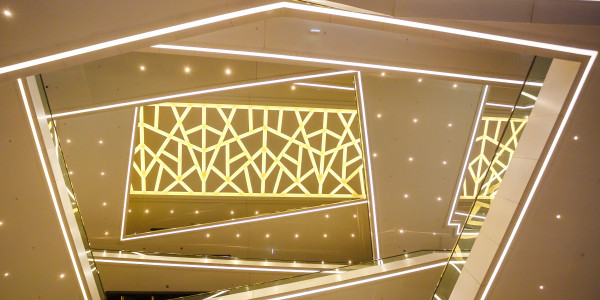 Gestión de Obras Favara · Diseño de interiores de espacios comerciales
